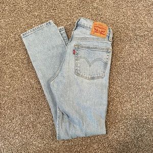 Levi’s 501 Straight Leg Jeans